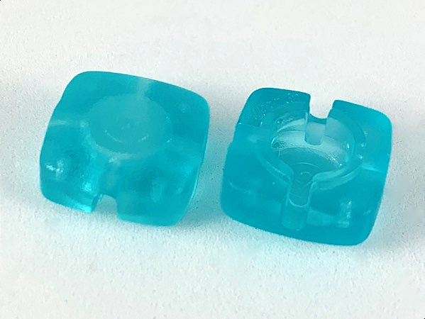 LEGO part Clikits, Icon Square 2 x 2 Small with Hole, Frosted (Solid and Transparent Colors) 45469